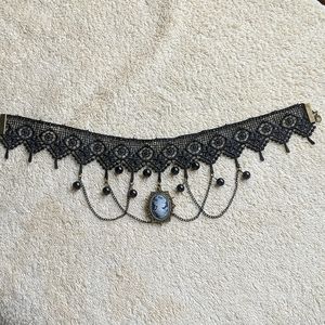 🎁3/$15 Black lace choker with Cameo